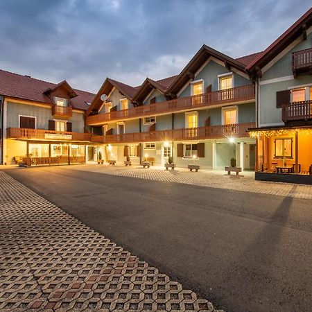 Hotel Altneudoerflerhof باد رادكرسبرغ المظهر الخارجي الصورة