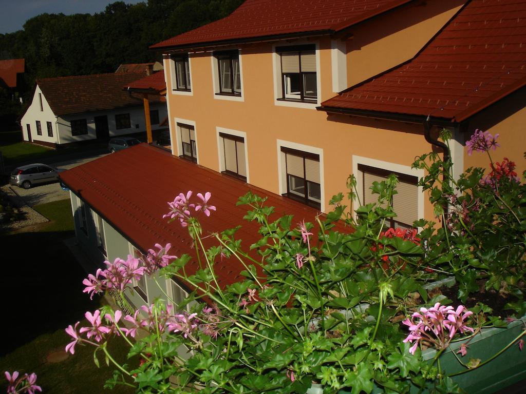 Hotel Altneudoerflerhof باد رادكرسبرغ المظهر الخارجي الصورة