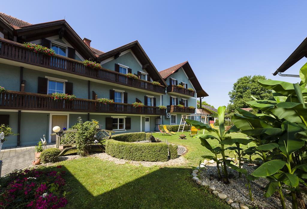 Hotel Altneudoerflerhof باد رادكرسبرغ المظهر الخارجي الصورة